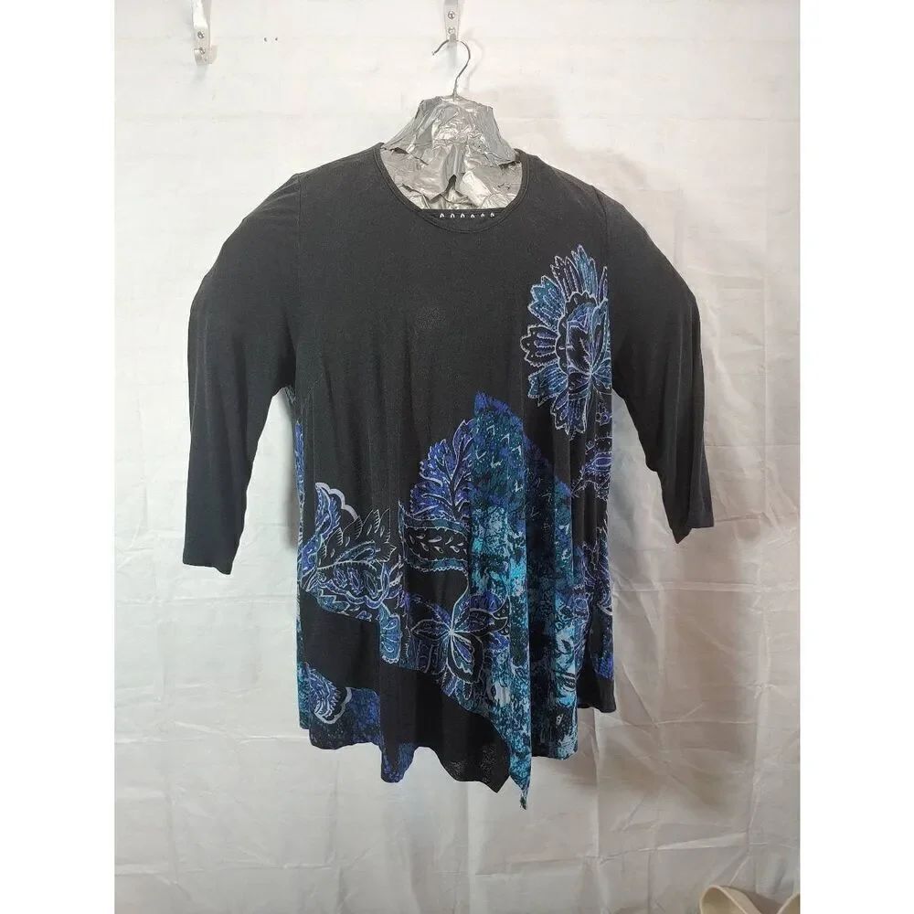 Avenue Women's PLUS Size 18/20 Black/Blue Floral Asymmetrical Hem Blouse